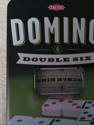 Domino like new