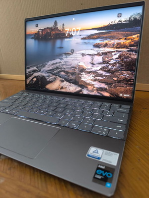 Dell Inspiron 13 5310 i5-11320H 16GB 512GB SSD 4K QHD laptop μεταχειρισμένο με βάση ψύξης