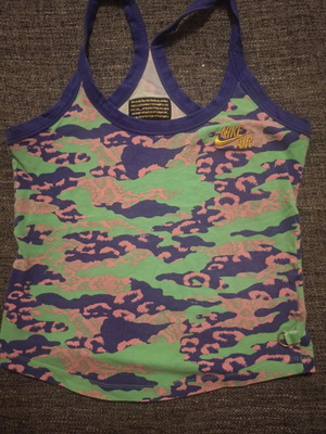 Nike sports top size S used, multicolor