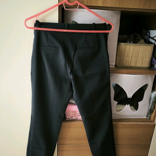 Zara pants with pink woman striped top, like new