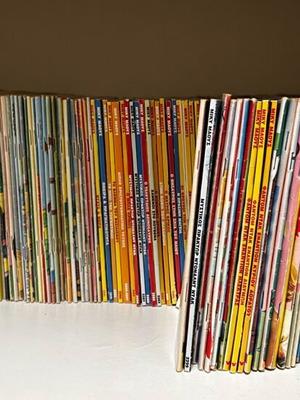 Mickey Mouse comics like new, 331 issues