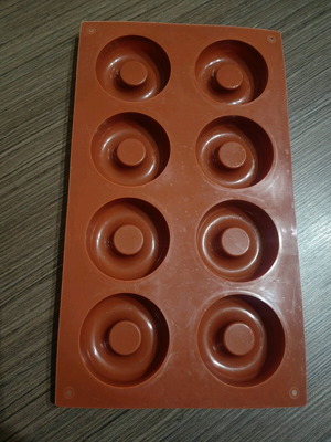 Silicone mold for 8 mini donuts like new