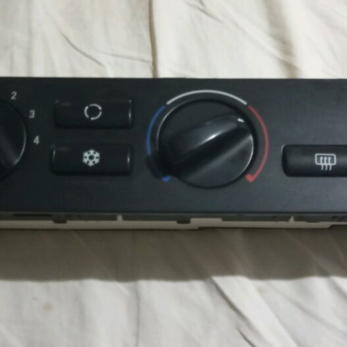 BMW e46 a/c console used
