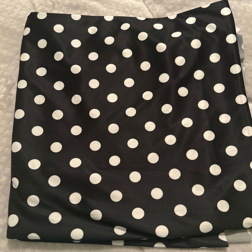 Polka dot polyester fabric new 2.70 m length x 1.60 m width