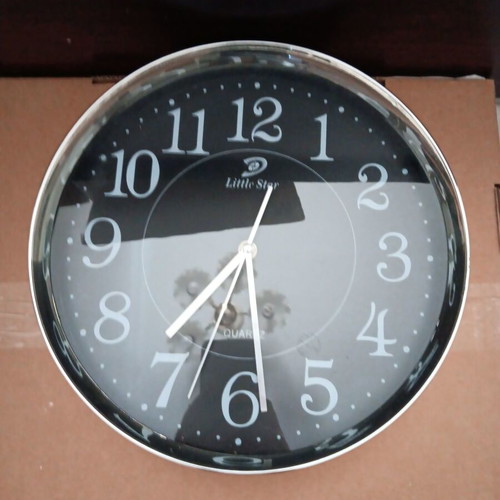 Large wall clock analog used, working