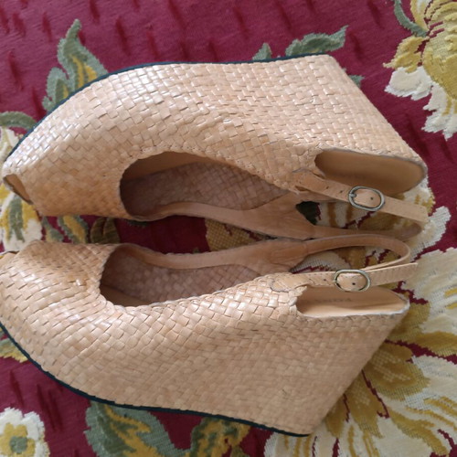 Woven leather platform sandals like new, size 41