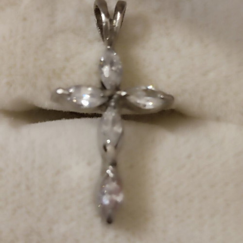 Women's cross pendant 925 silver with zircon, like new