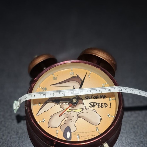 Looney Tunes Wile E. Coyote Metal Alarm Clock used, vintage