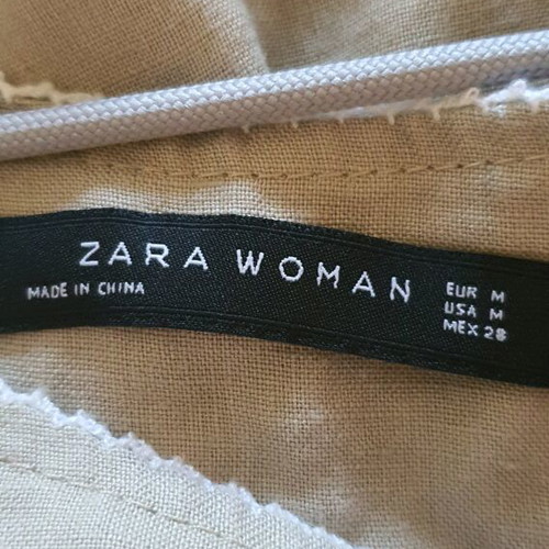 Linen dress Zara medium size like new with embroidery beige