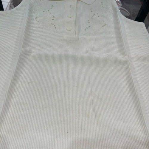 Women's 100% cotton blouse used, size 36/38