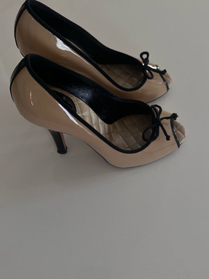 Dolce & Gabbana pumps used, size 38, beige