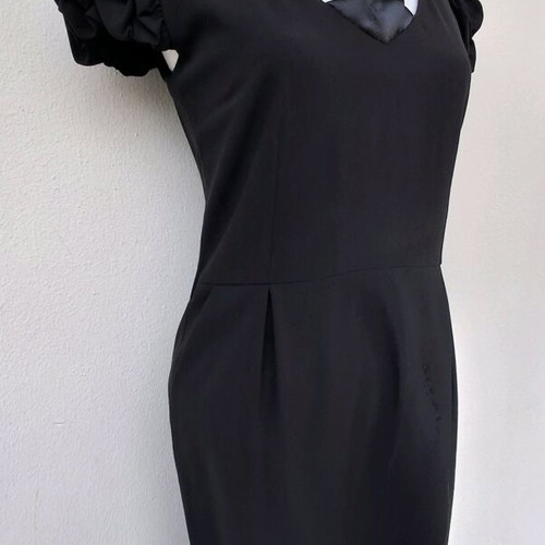 Lussile Excusive Colection dress black like new with satin detail