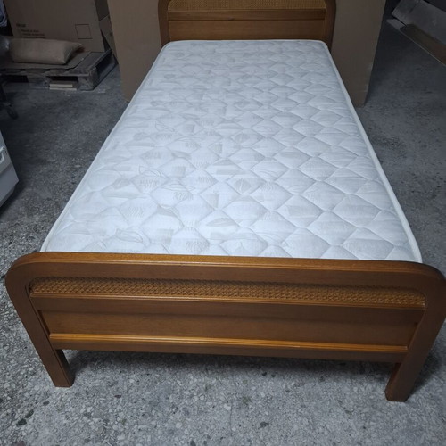 Bed with mattress like new, 200x99 cm