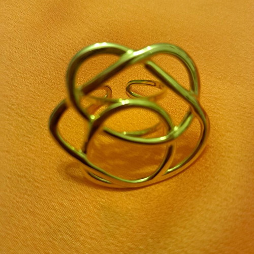 Ring new, gold-colored stainless steel