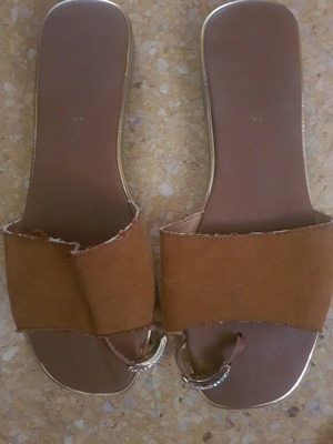 Flat brown sandals like new, size 41