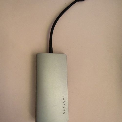 Satechi Aluminum Type-C Mobile Pro Hub like new, 8 in 1