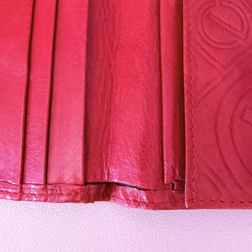 Red wallet used