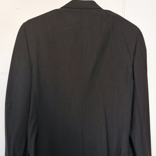 Louis Vuitton Uniformes brown suit, unworn