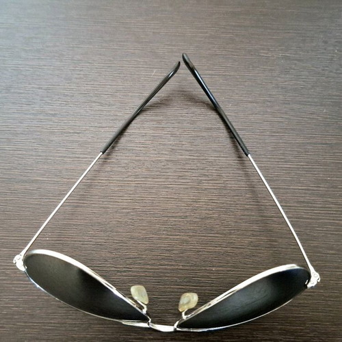 Ray-Ban Aviator RB 3025 5814 sunglasses used silver frame with green G15 lenses