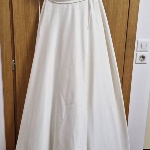 Wedding dress 2025, like new, white, size L