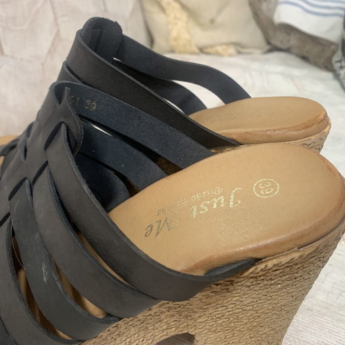 Just Me women's platform sandals like new, size 39, black