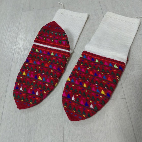 Traditional knitted socks multicolor, size 38, new