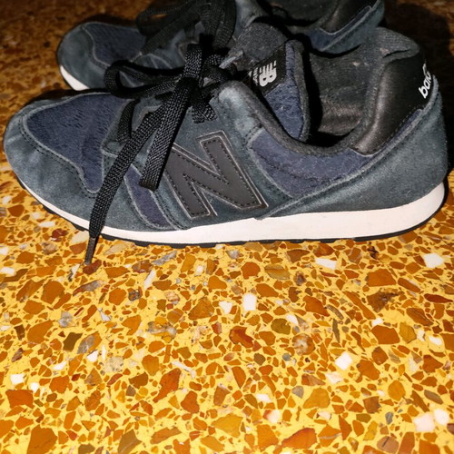 New Balance athletic shoes size 39 used, black