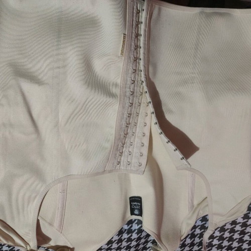 Zeta Curves shaping corset 4XL like new, beige