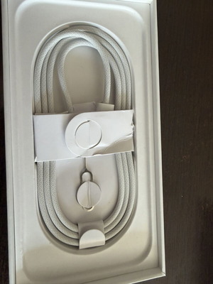 iPhone 17 Cable brand new