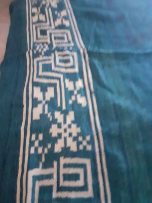 Handmade solid weave blanket 2m x 1.50 like new
