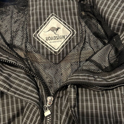 Roadsign Australia women's sporty elegant jacket, black and white check