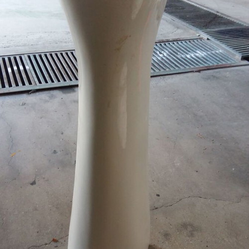 Bathroom sink used with pedestal, dimensions 0.60x0.47x0.675 m