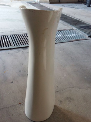Bathroom sink used with pedestal, dimensions 0.60x0.47x0.675 m
