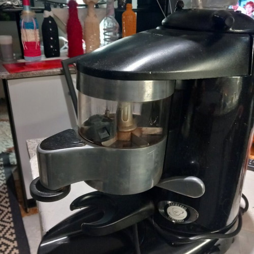 Coffee grinder used in excellent condition