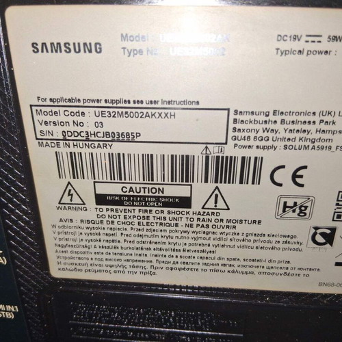 Samsung 32-inch TV, non-smart, HDMI, 74x43 cm