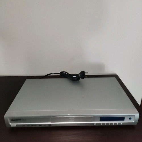 Bluesky DVD player used with minor scratches