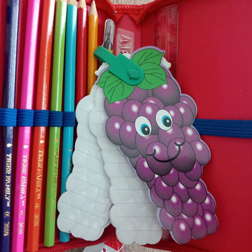 Children's pencil case new with 7 colored pencils and school supplies