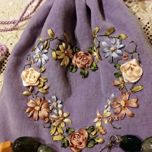 Statement necklace made of natural semiprecious stones, like new, 65cm