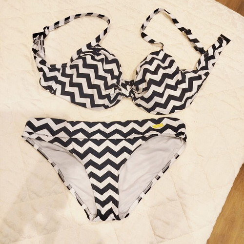 Lascana premium swimwear set of 3 pieces like new, black and white