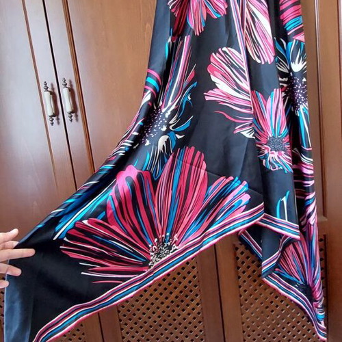Bpc asymmetrical dress like new, black and colorful, sizes 38-42