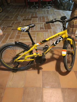 Dino Bikes Fast children's bicycle, yellow, with gears