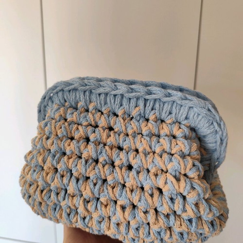 Handmade Crochet Clasp Bag Beige and Turquoise