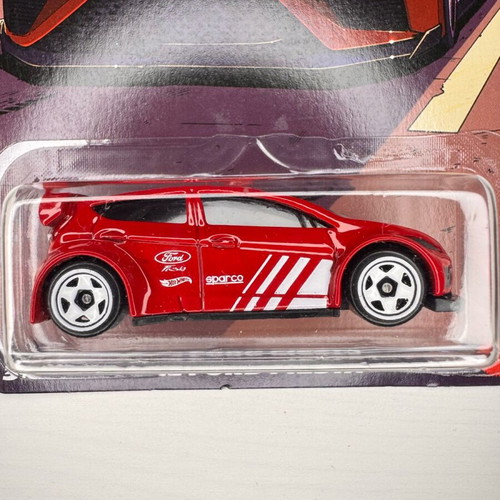 Hot Wheels ‘12 Ford Fiesta Silver Series Compact Kings new