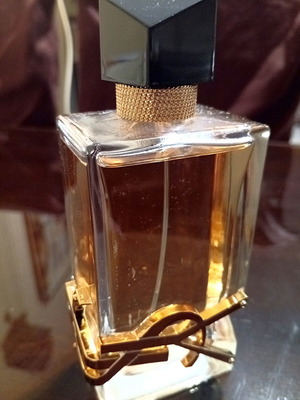 Ysl Libre Eau de Parfum 90ml like new with minor bottle defect