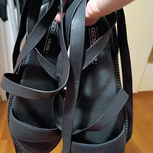 Black leather Asolo sandals new, size 39 with lug sole