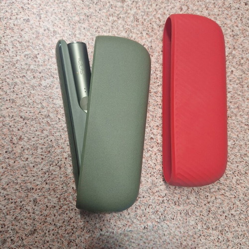 IQOS ILUMA Moss Green σαν καινούργιο με θήκη Bright Coral δώρο