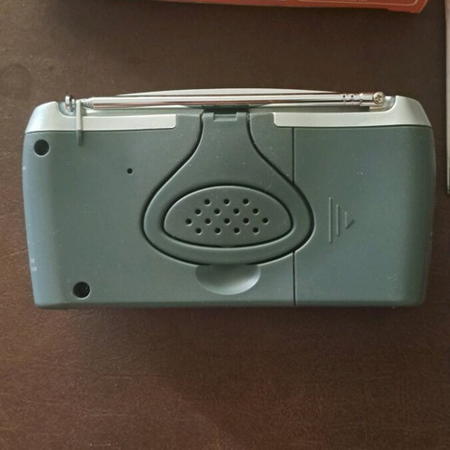 Philips AE-160 Portable Radio new, analog FM/MW/LW