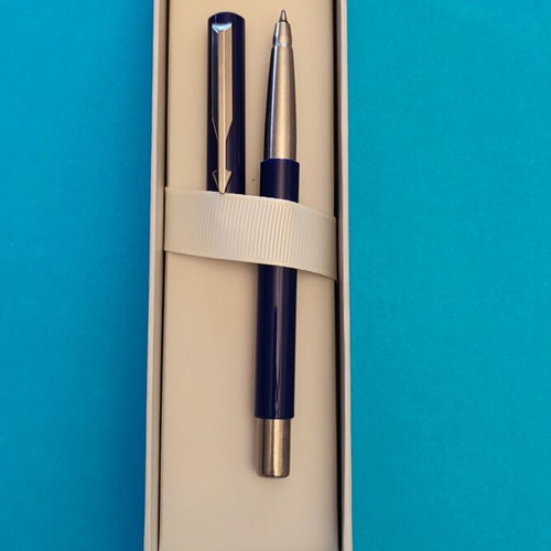 Parker pen blue new with blue ink and box
