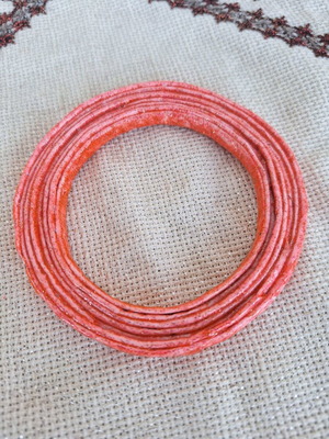 Βραχιόλι bangle κόκκινο κατόπιν παραγγελίας από ανακυκλωμένο χαρτί