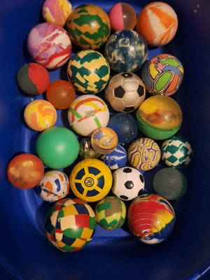 Bouncing balls used, pack of 30, various sizes and colors
